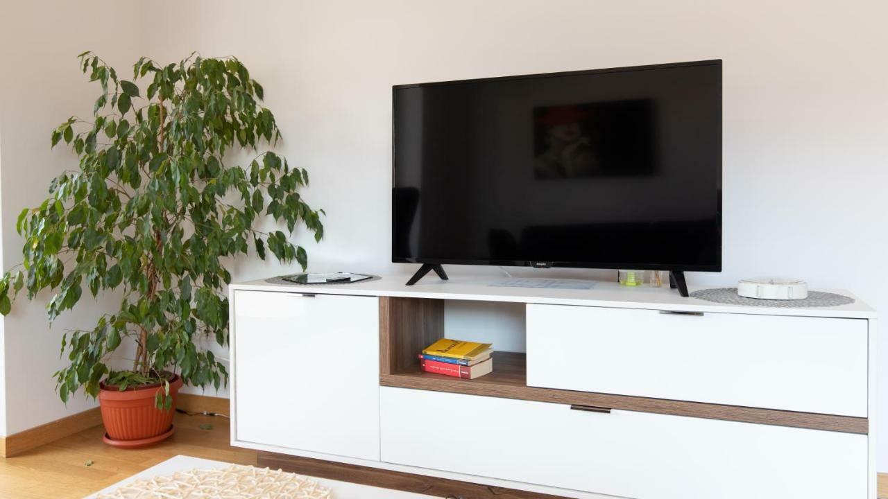 Central Comfort Suites Брашов Экстерьер фото