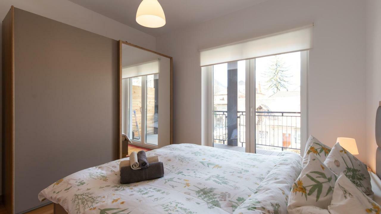 Central Comfort Suites Брашов Экстерьер фото