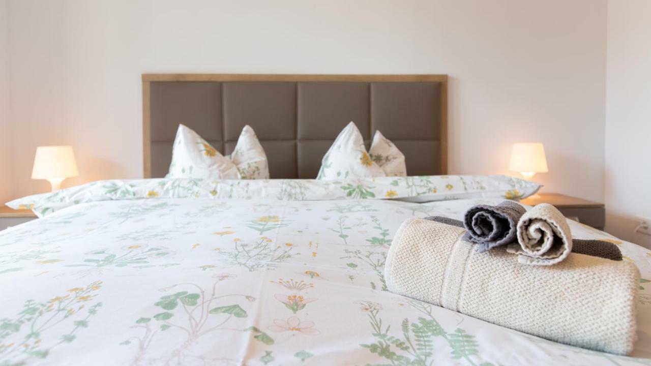 Central Comfort Suites Брашов Экстерьер фото